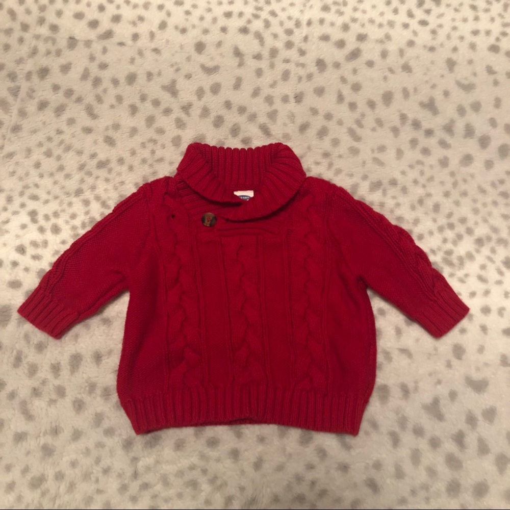 Old Navy red sweater